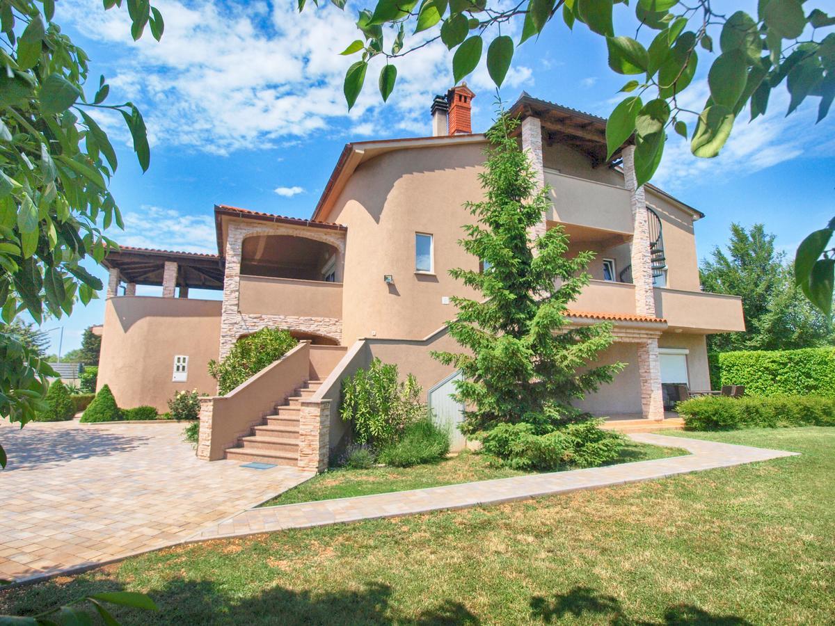 Apartments Dusanka 799 Fažana Εξωτερικό φωτογραφία
