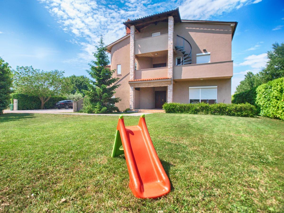 Apartments Dusanka 799 Fažana Εξωτερικό φωτογραφία